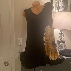 Lularoe Kristin tank? 2XL sunflower